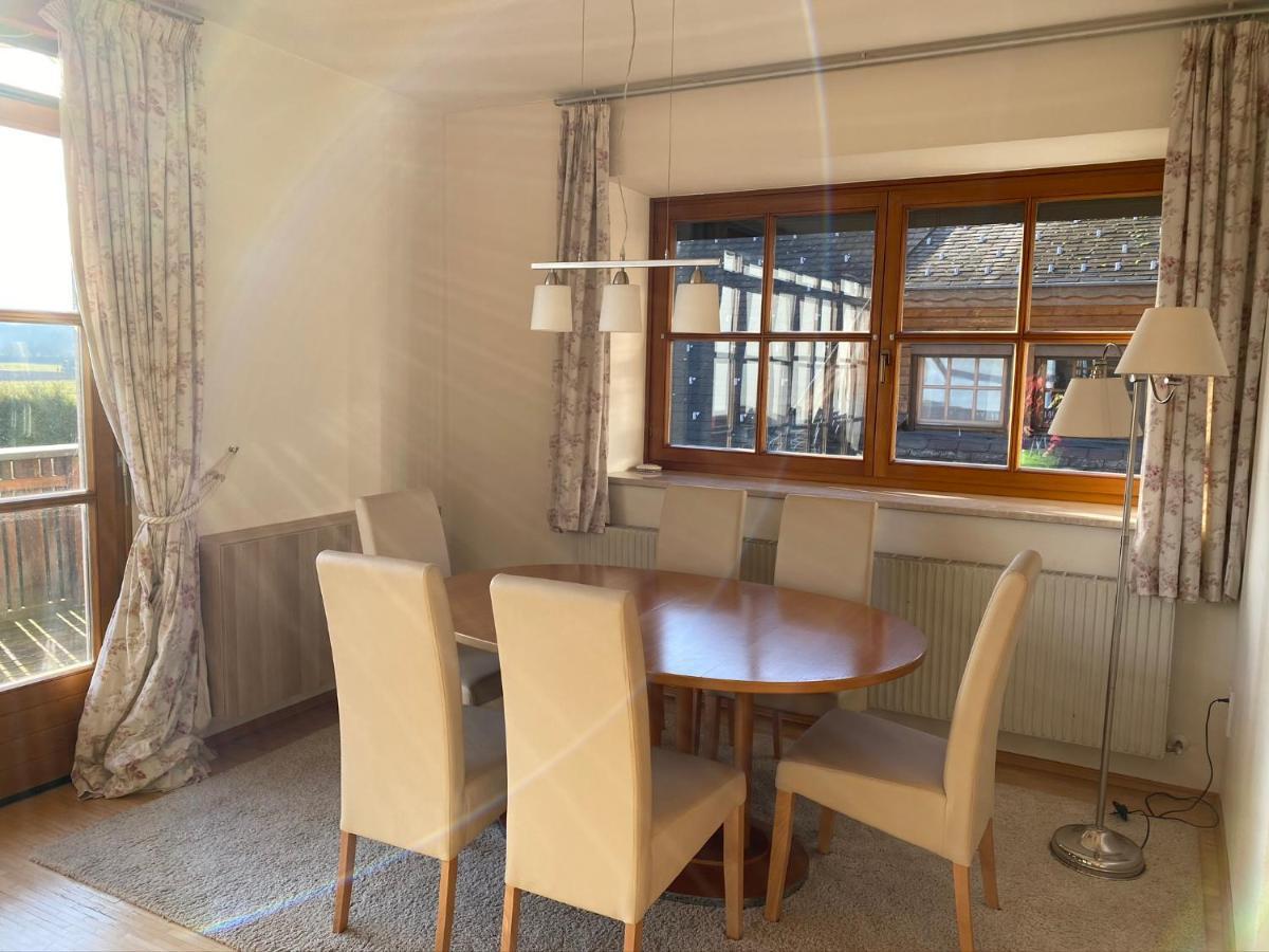 VIII Panorama-Ferienwohnung Petzenblick Smihel nad Pliberkom Exteriör bild