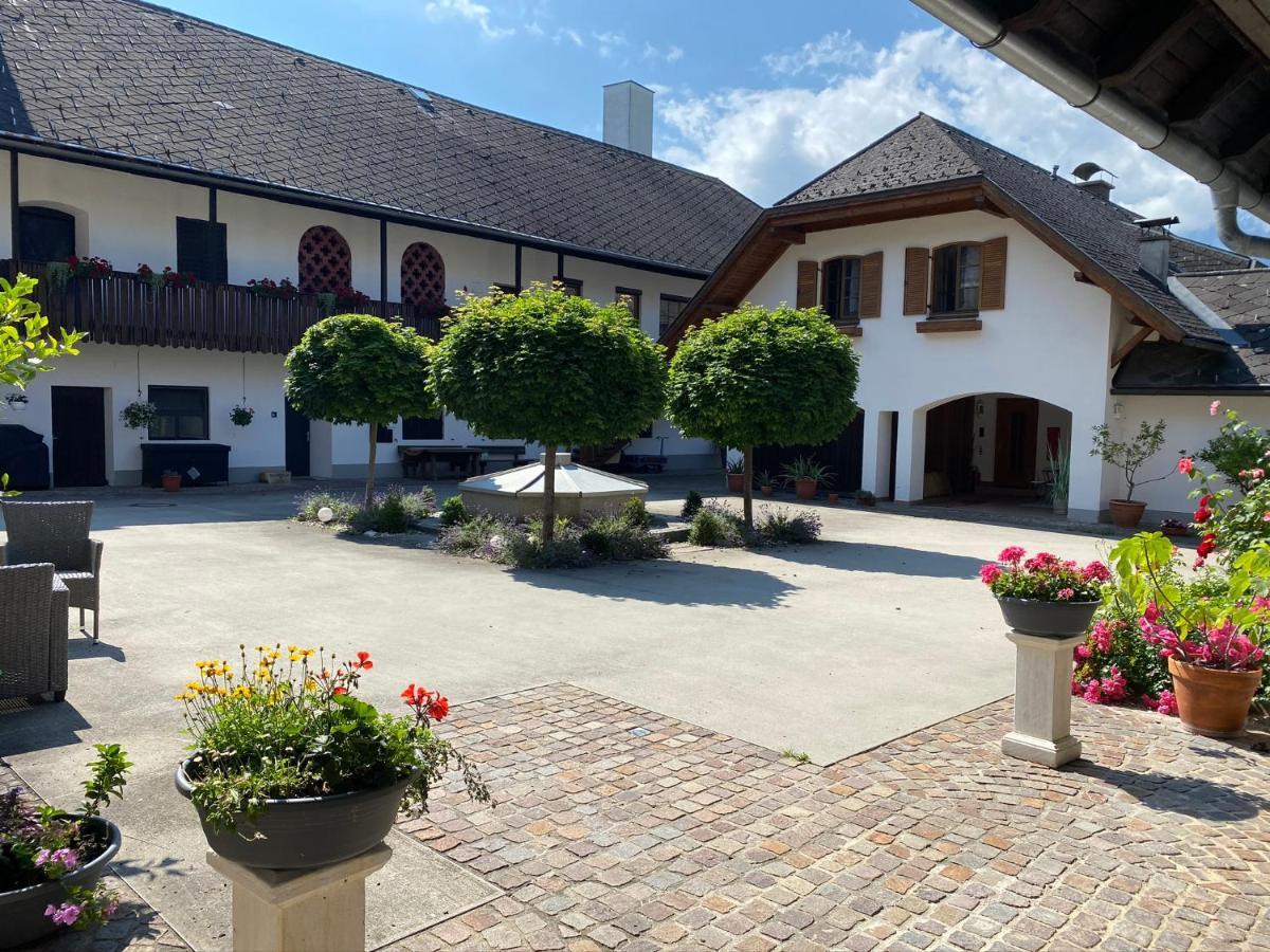 VIII Panorama-Ferienwohnung Petzenblick Smihel nad Pliberkom Exteriör bild